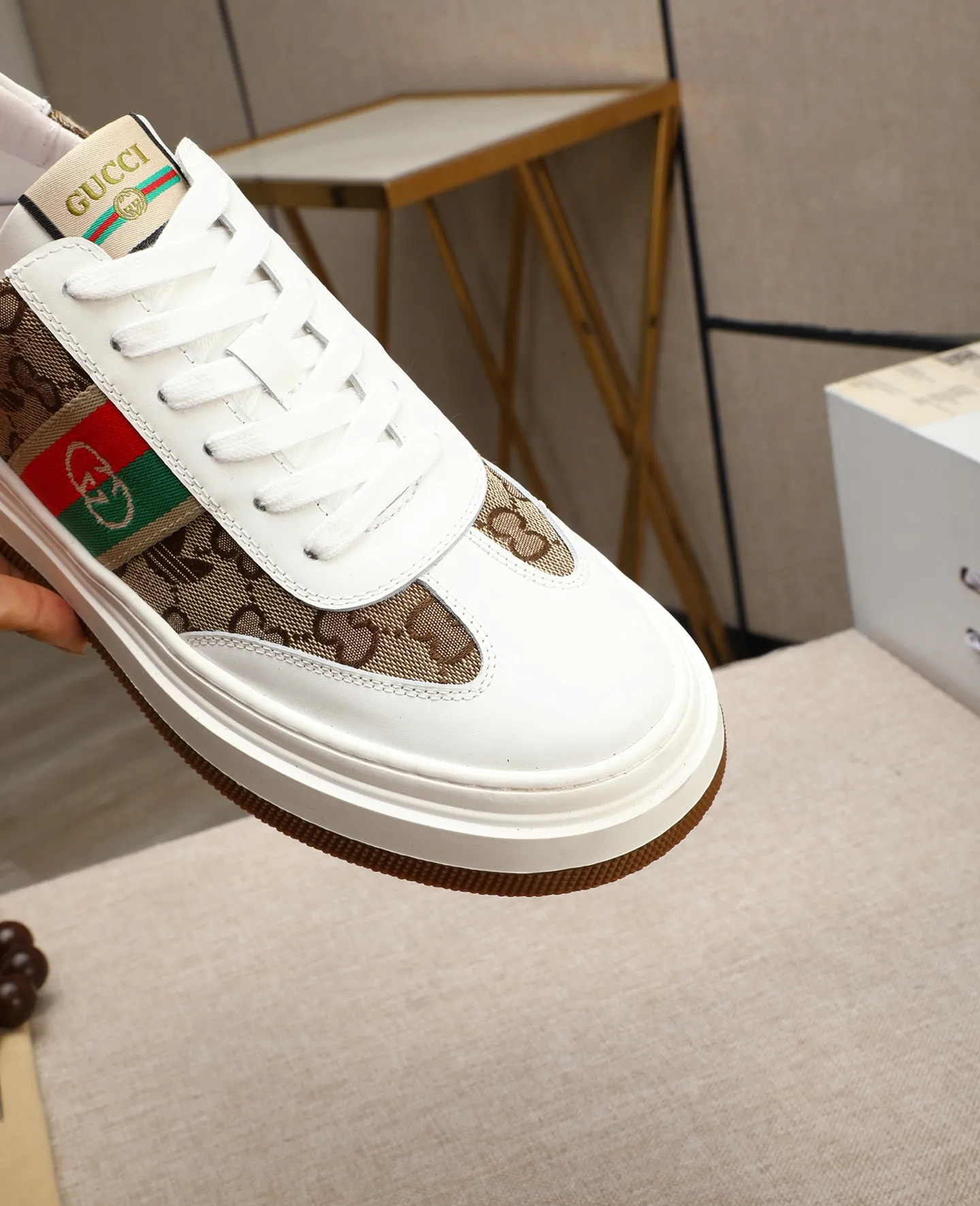 Men's shoes 💰420 GUCCI🔍🔍The latest model is available at the counter simultaneously. Original calfskin imported from Italy, genuine leather lining, (high-end, extravagant and classy) with exquisite workmanship. Sole: Original sole provided by the original factory. ⚠Exclusive double-layer movable molded sole is super comfortable⚠. Photographed in real life. 🎬The real thing is better. 🔍🔍"High quality·Follow the order" code number 38-44